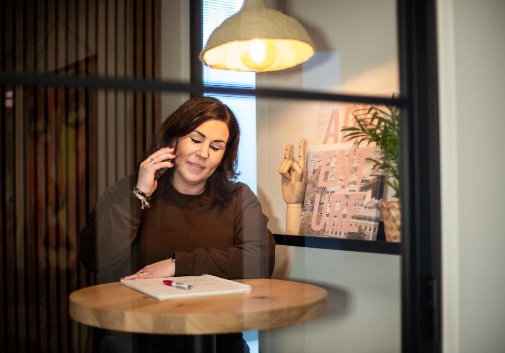 Wendy bellend in belruimte | Bakker en Bosch Group