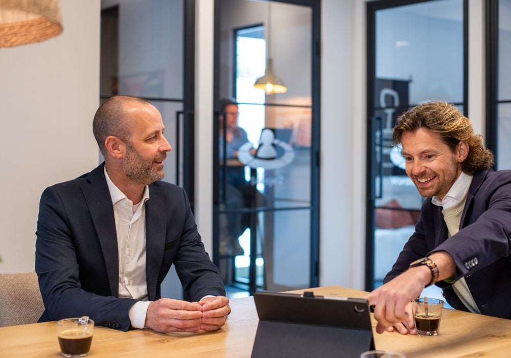 Directie aan tafel voor overleg